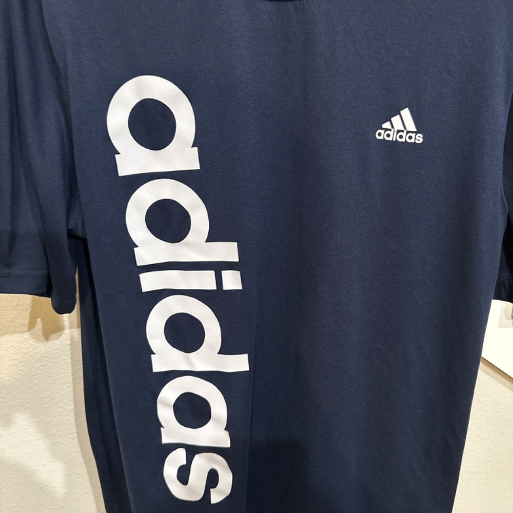 Sport top by Adidas - Picture 2 of 3